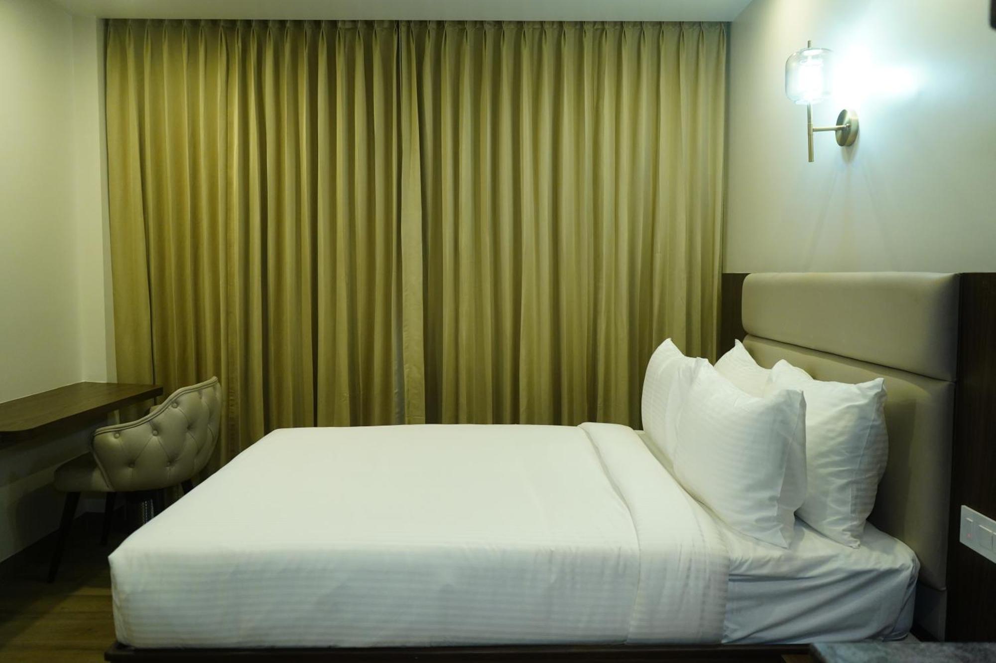 Jaag Hotel Chennai Exterior foto